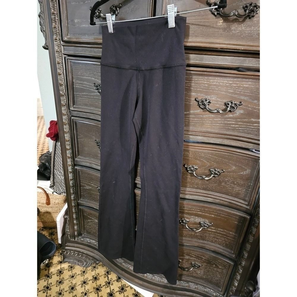 Alo Yoga High Waist Airbrush Flare Leggings‎ Black XXS Bootcut Yoga Pants
